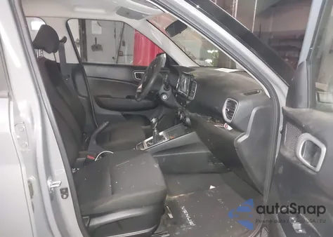 2020 Hyundai Venue Se from USA, damaged, VIN KMHRB8A32LV049220